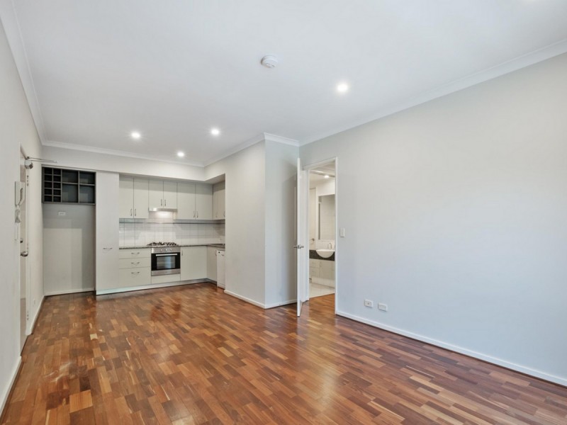 8/22 Saunders Street, East Perth WA 6004