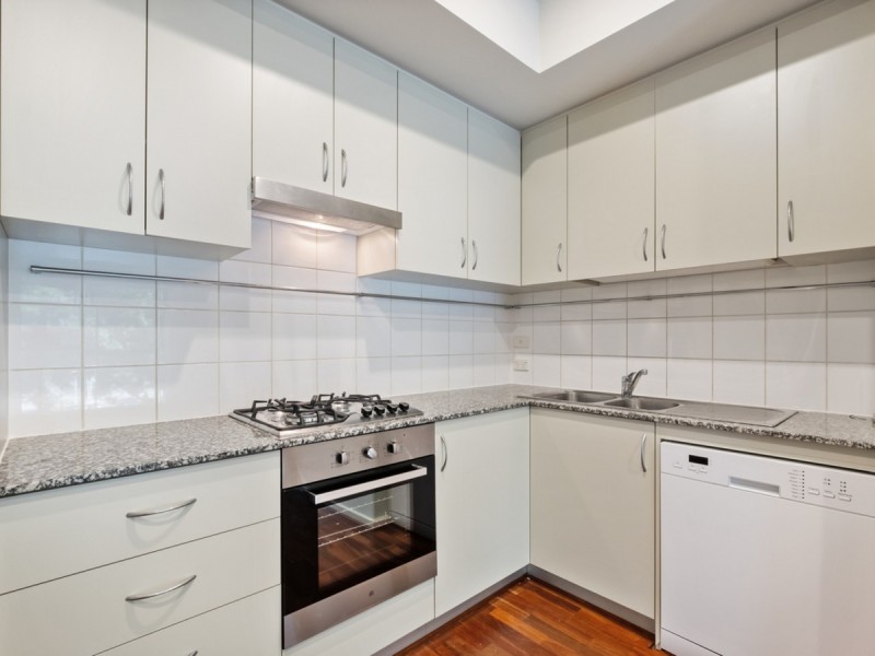 8/22 Saunders Street, East Perth WA 6004