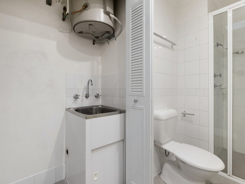 8/22 Saunders Street, East Perth WA 6004