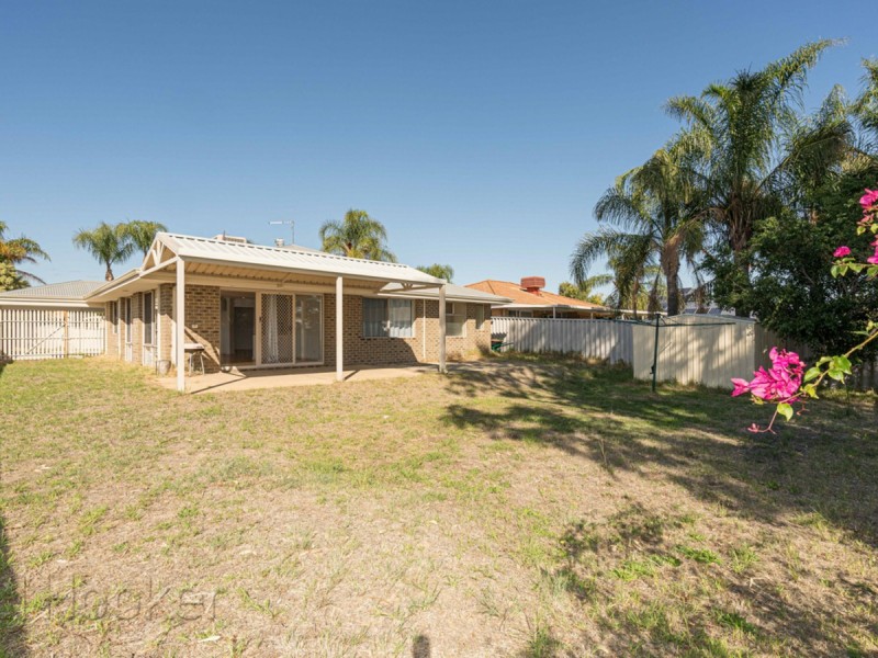 11 Grimbsy Close, Kenwick WA 6107