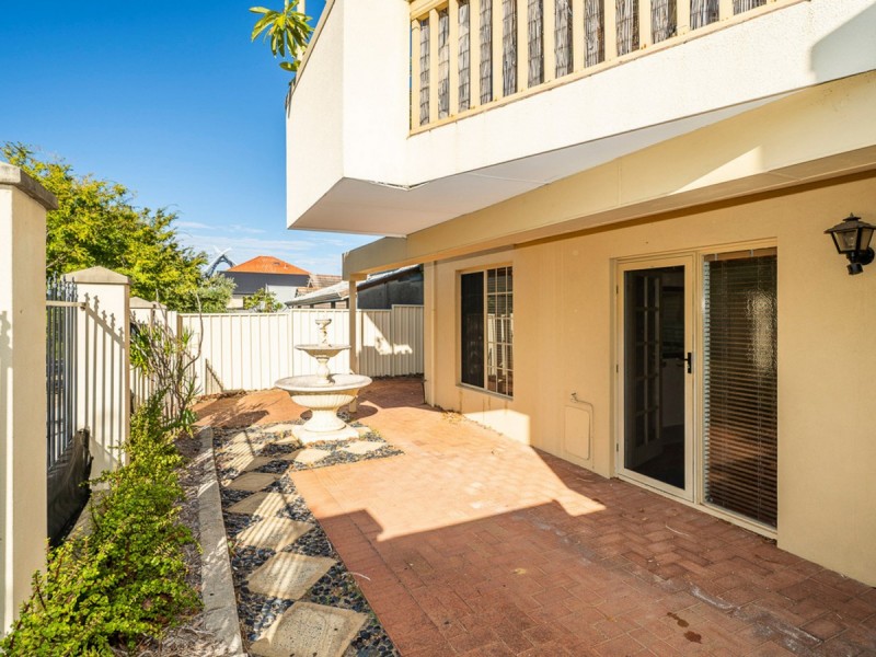 60/22 Nile Street, East Perth WA 6004