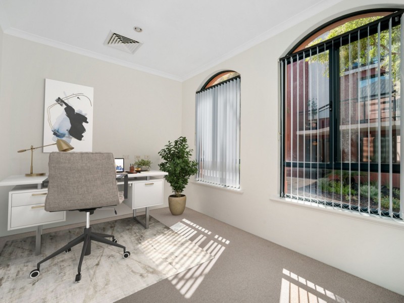 6 Flagstaff Lane, East Perth WA 6004