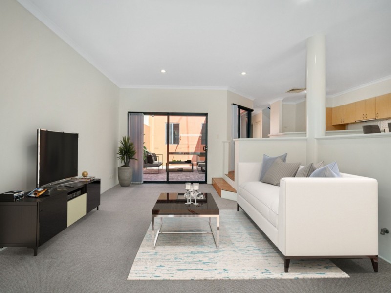 6 Flagstaff Lane, East Perth WA 6004