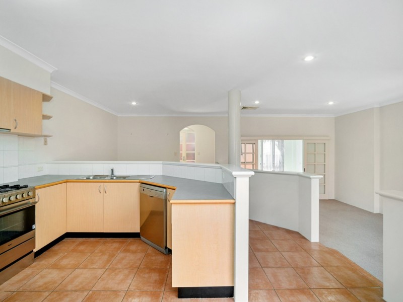 6 Flagstaff Lane, East Perth WA 6004