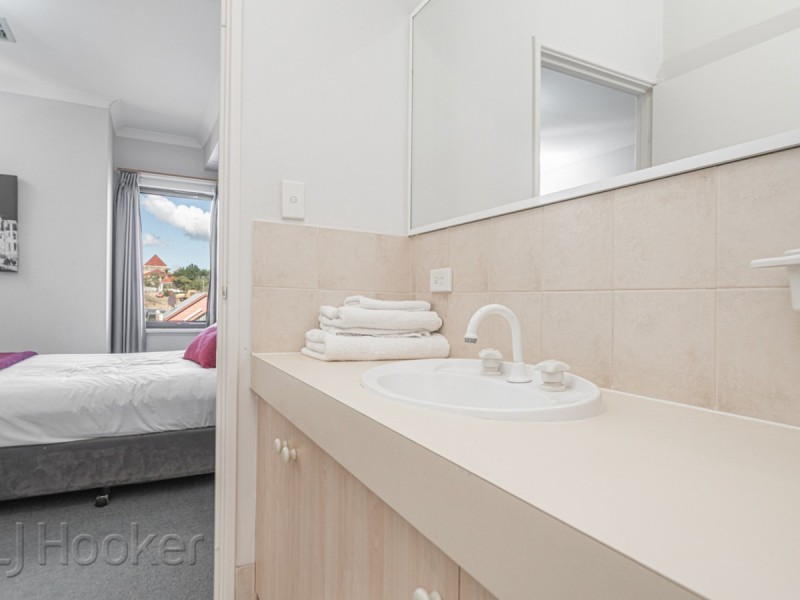 59/11 Regal Place, East Perth WA 6004