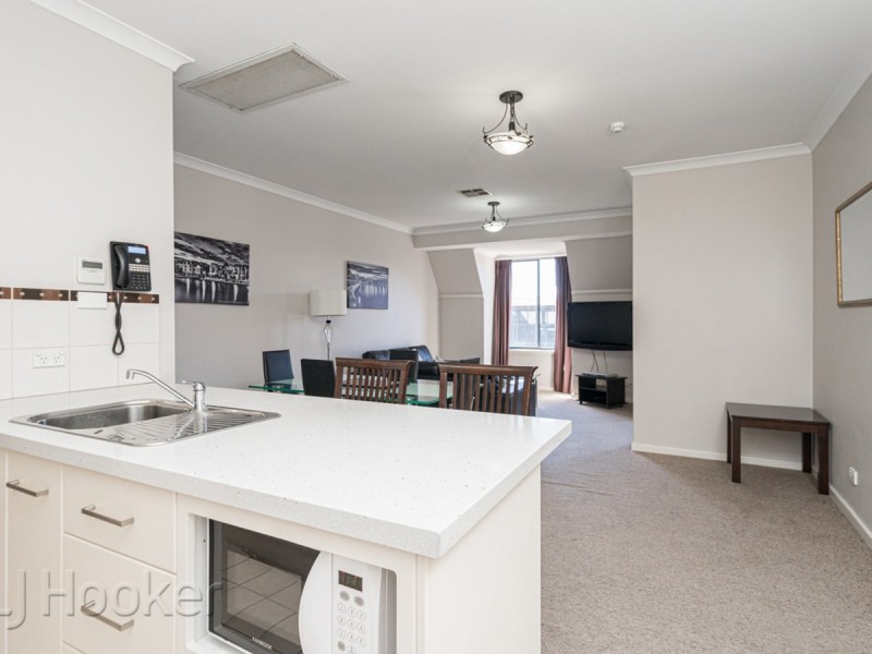 39/11 Regal Place, East Perth WA 6004
