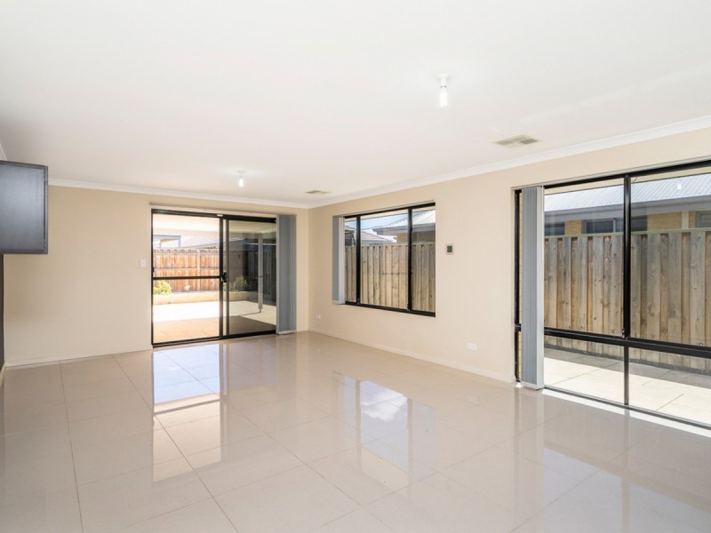 3 Garrison Road, Ellenbrook WA 6069