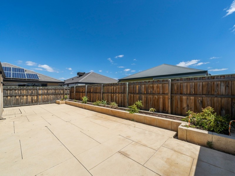 3 Garrison Road, Ellenbrook WA 6069
