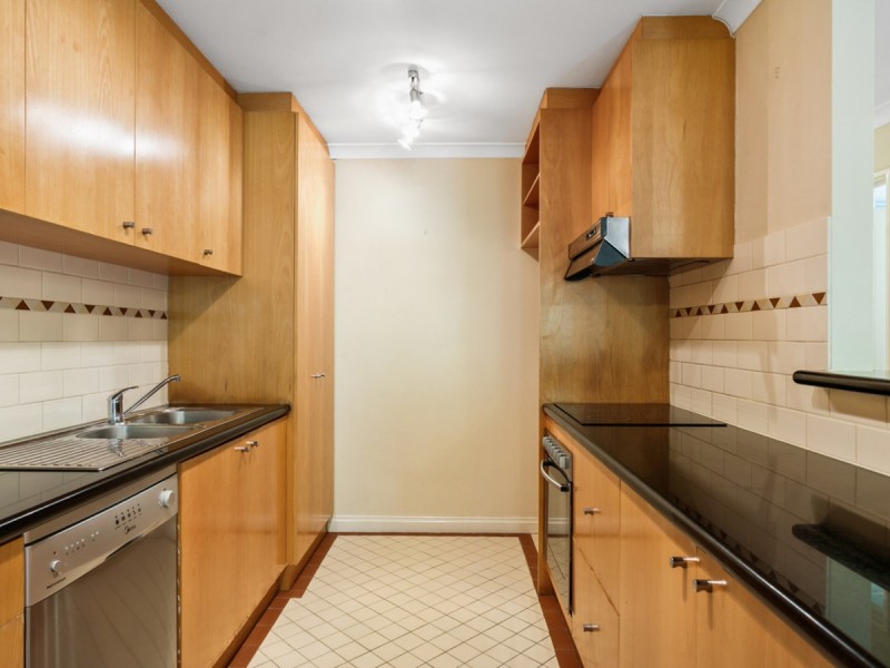 8/2 Henry Lawson Walk, East Perth WA 6004