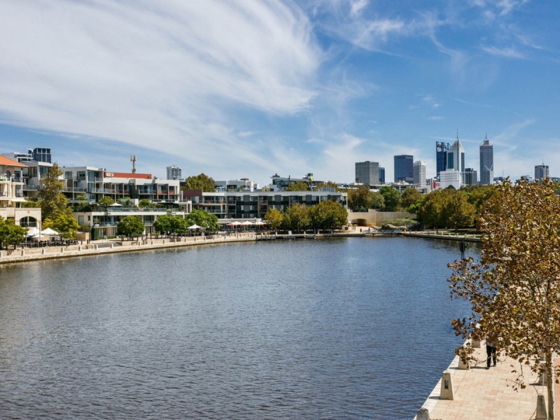 8/2 Henry Lawson Walk, East Perth WA 6004