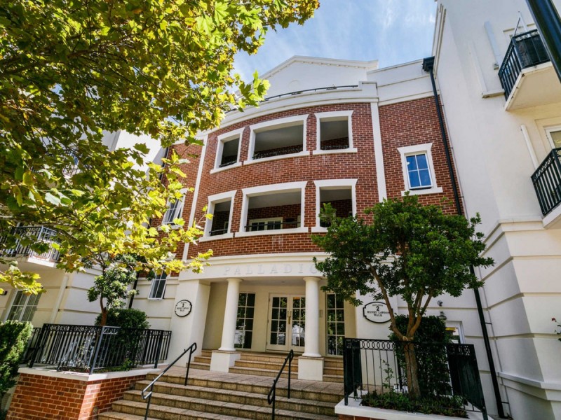 8/2 Henry Lawson Walk, East Perth WA 6004