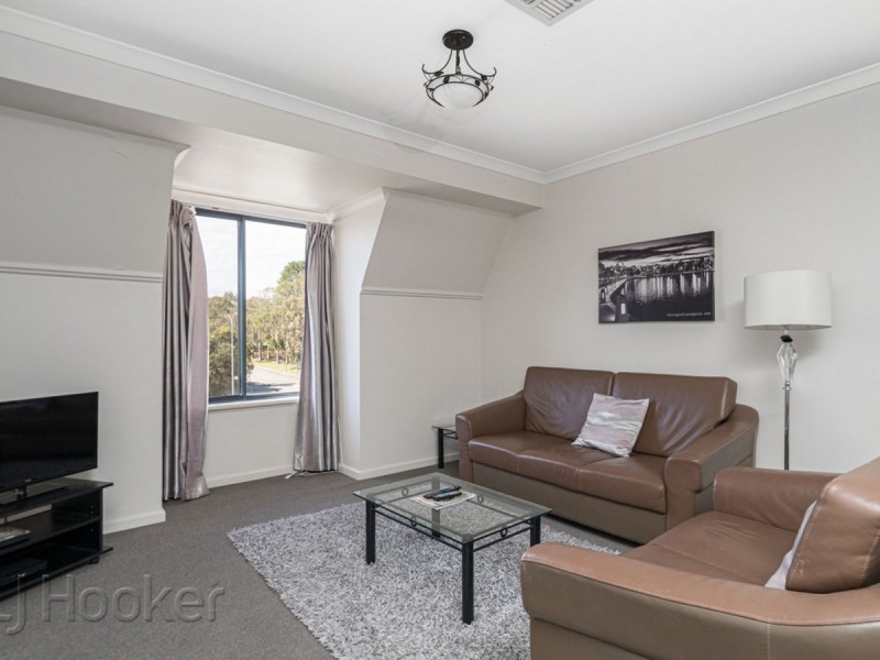 54/11 Regal Place, East Perth WA 6004