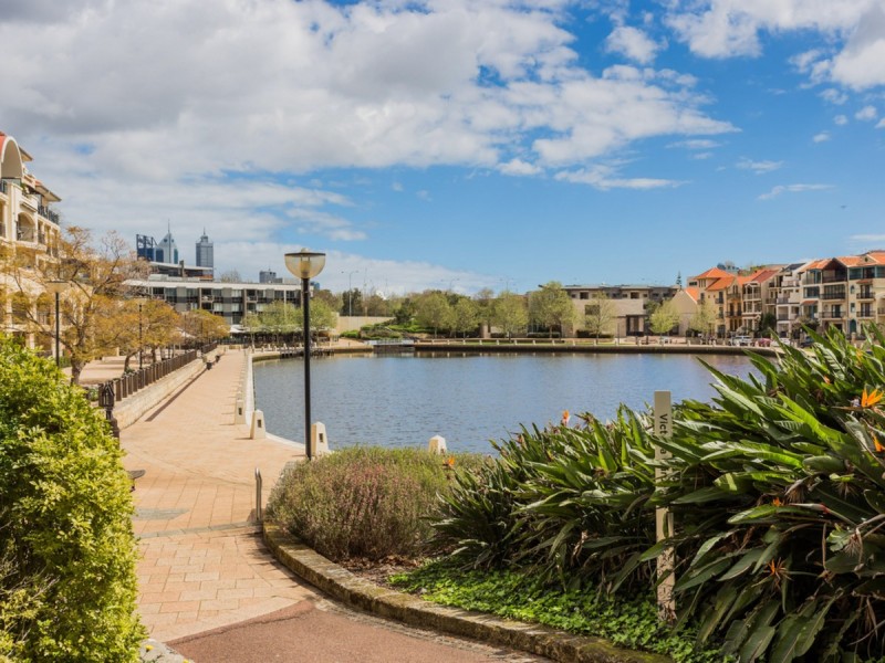 54/11 Regal Place, East Perth WA 6004