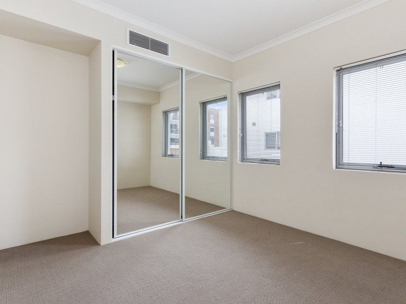 17/32 Fielder Street, East Perth WA 6004