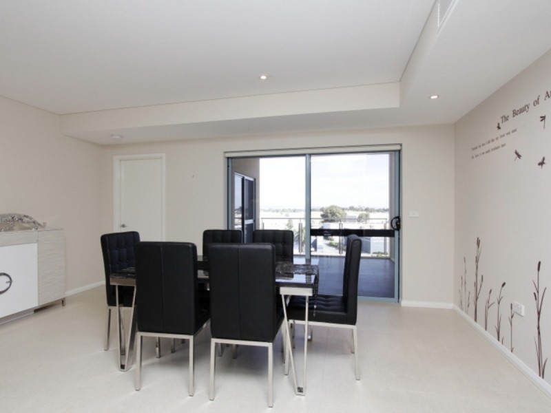 8/1 Tanunda Drive, Rivervale WA 6103