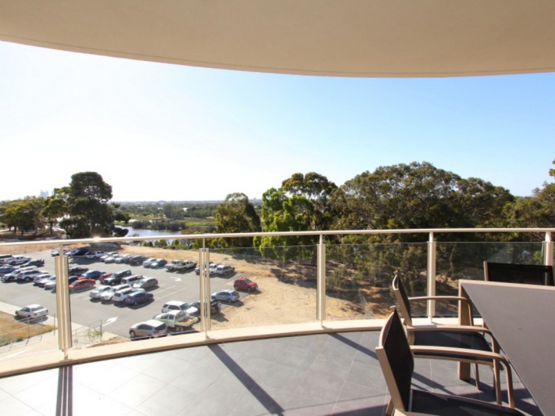 8/1 Tanunda Drive, Rivervale WA 6103