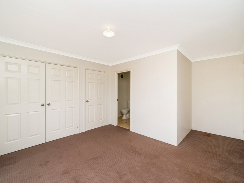 1/67 Aquaviva Circle, Viveash WA 6056