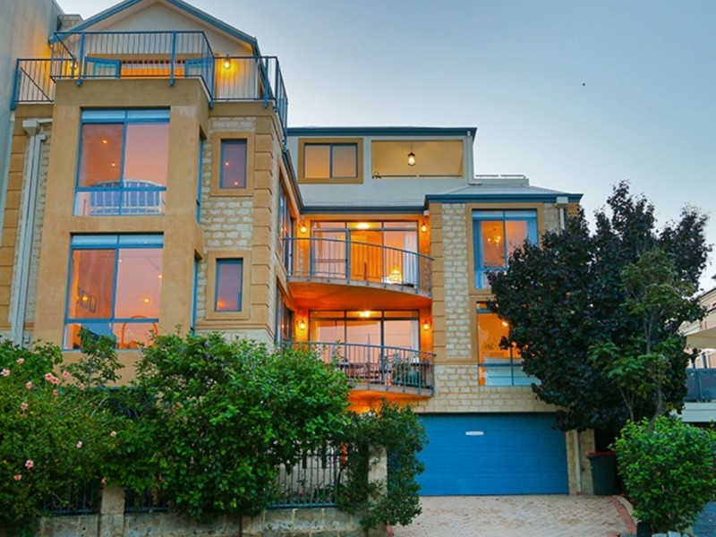 9 Vanguard Terrace, East Perth WA 6004