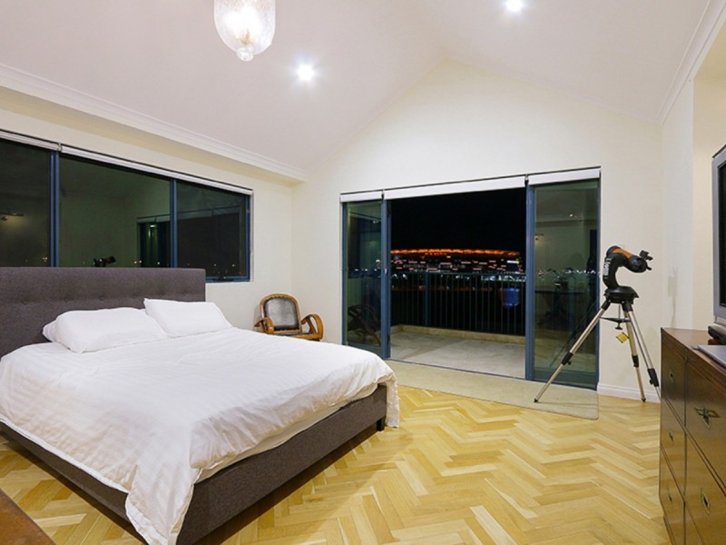 9 Vanguard Terrace, East Perth WA 6004