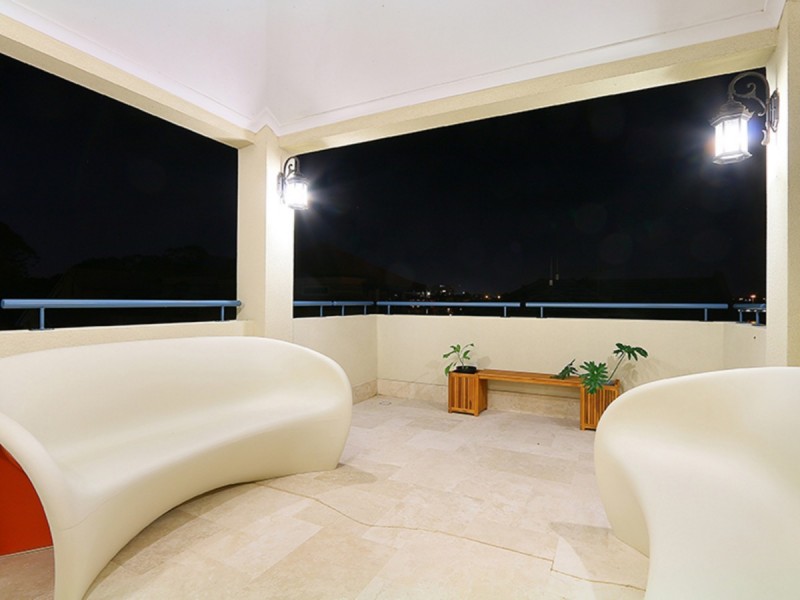 9 Vanguard Terrace, East Perth WA 6004