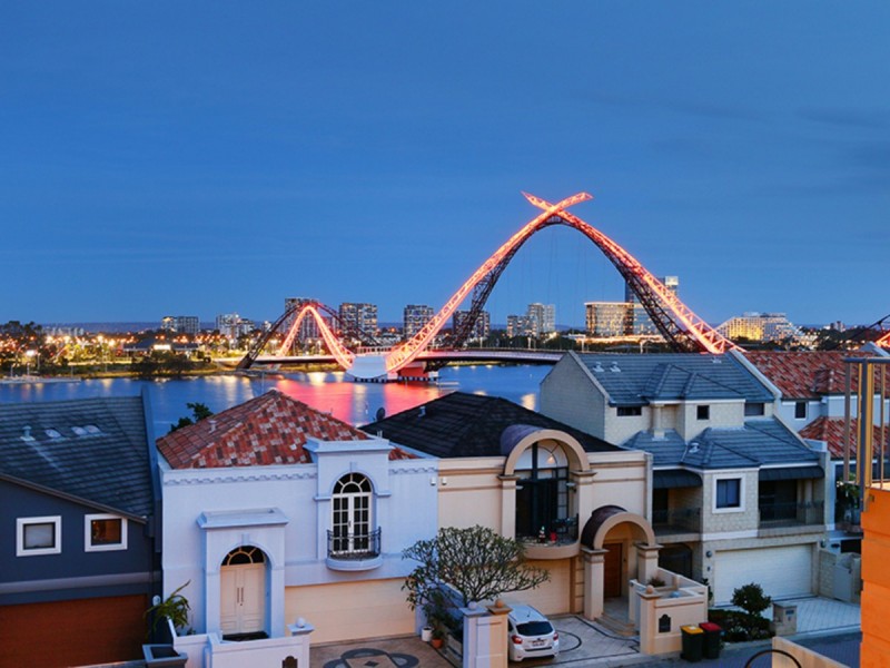 9 Vanguard Terrace, East Perth WA 6004