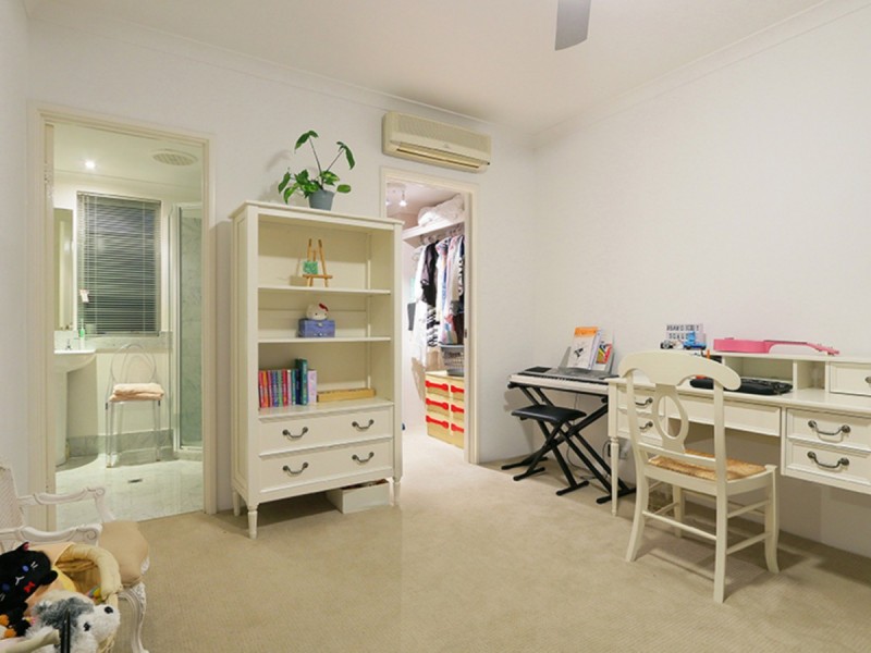 9 Vanguard Terrace, East Perth WA 6004