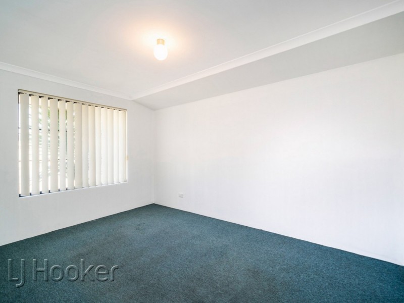 24 Spoonbill Place, Queens Park WA 6107