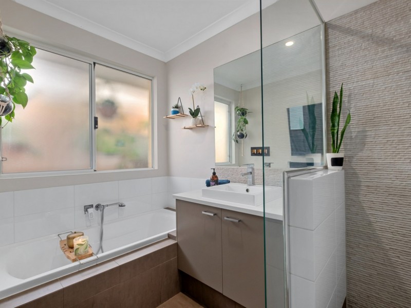 3 Greystone Terrace, Helena Valley WA 6056