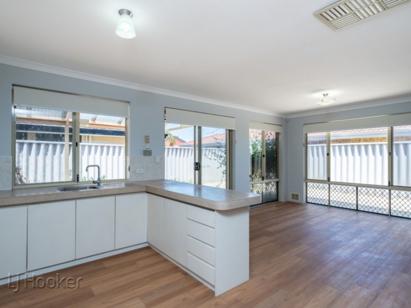 2 Love Street, Cloverdale WA 6105