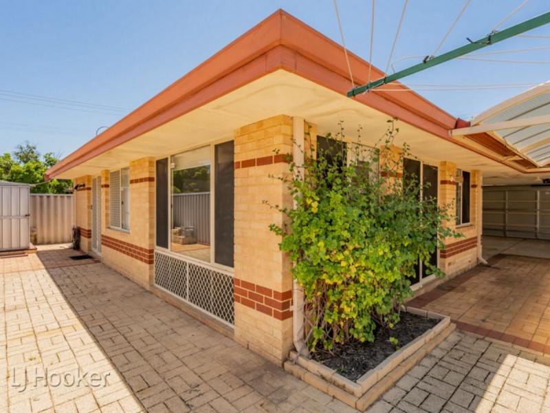 2 Love Street, Cloverdale WA 6105