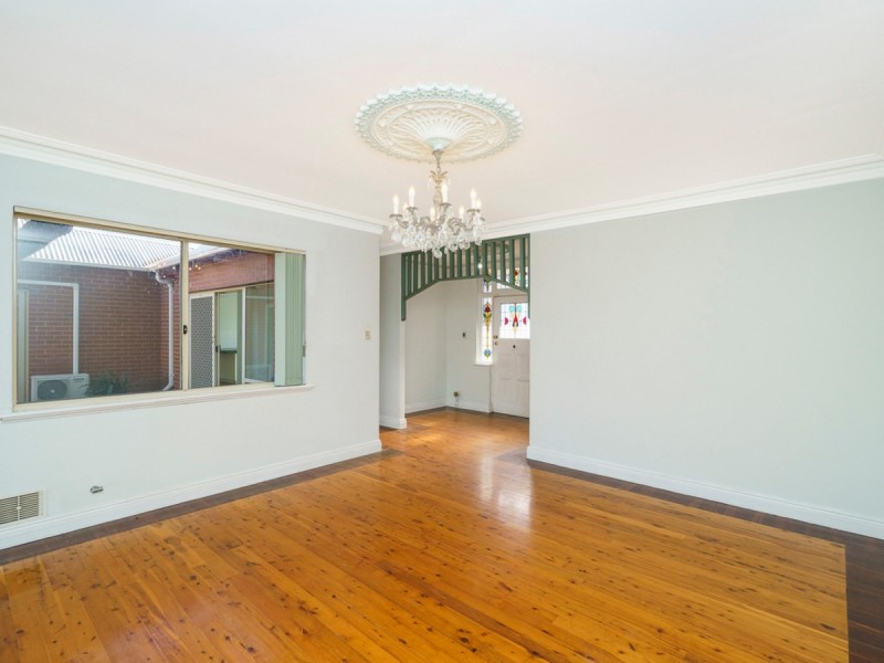 97B Tenth Avenue, Inglewood WA 6052