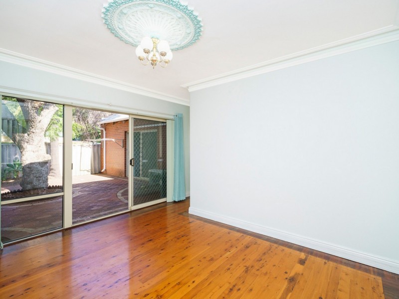 97B Tenth Avenue, Inglewood WA 6052