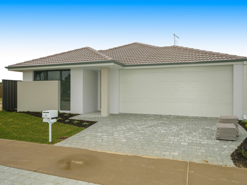 21 Karreen Way, South Guildford WA 6055