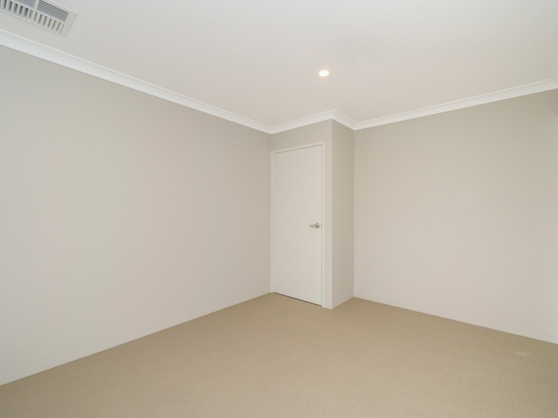 21 Karreen Way, South Guildford WA 6055