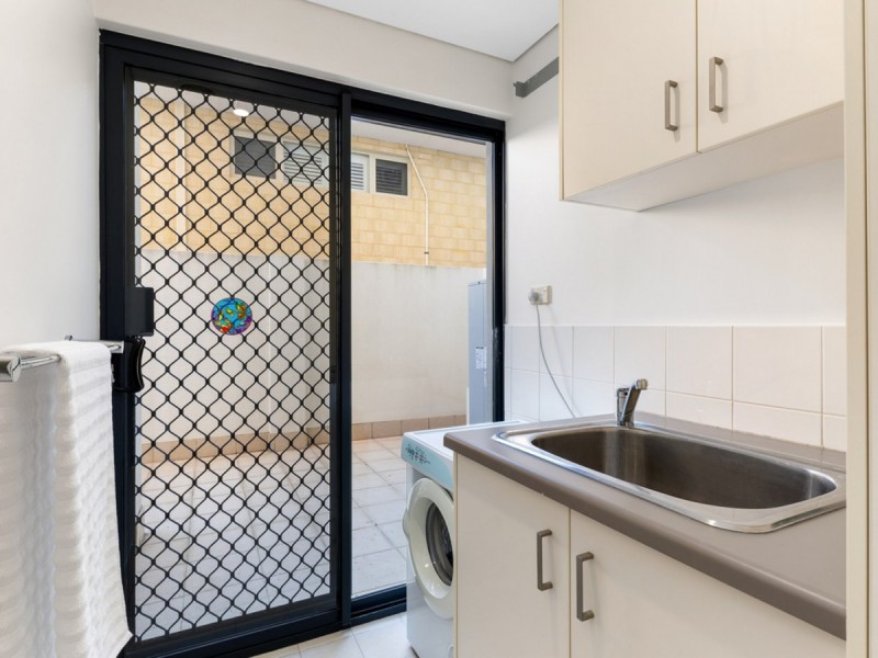 2/32 Trafalgar Road, East Perth WA 6004