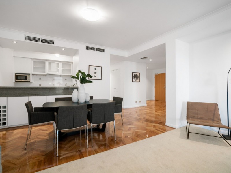 10/1 Henry Lawson Walk, East Perth WA 6004