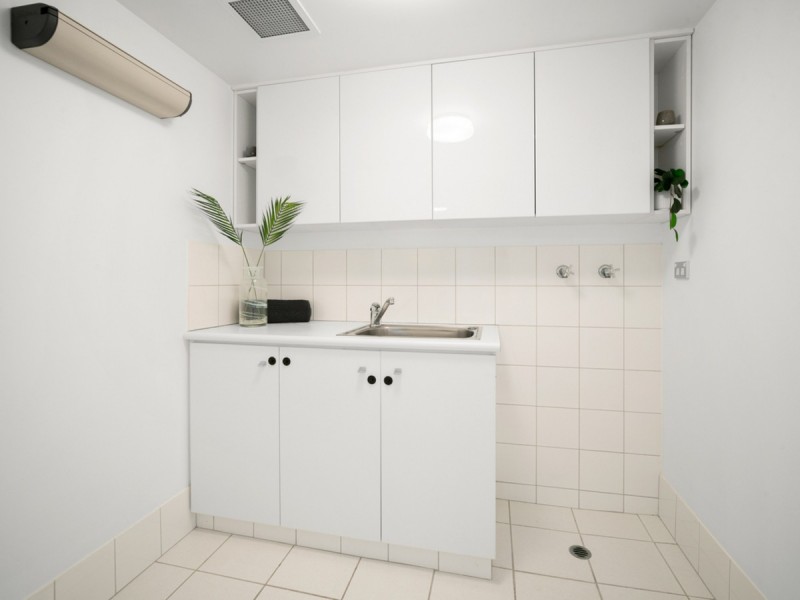 10/1 Henry Lawson Walk, East Perth WA 6004