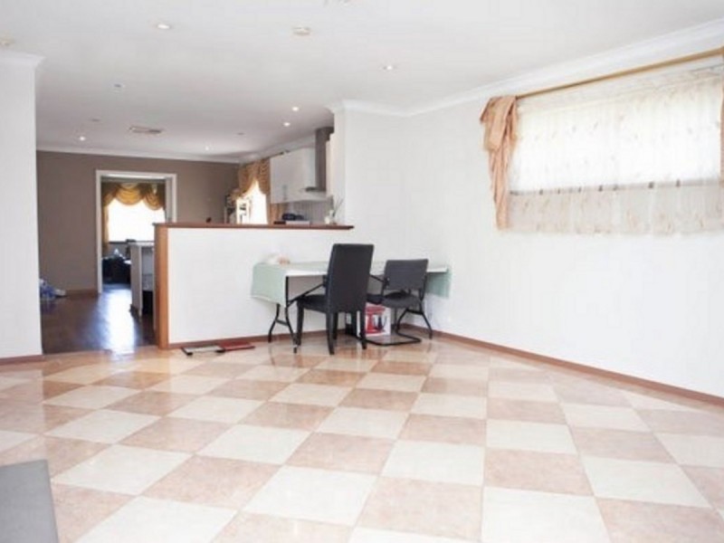 79 Alderley Square, Wilson WA 6107