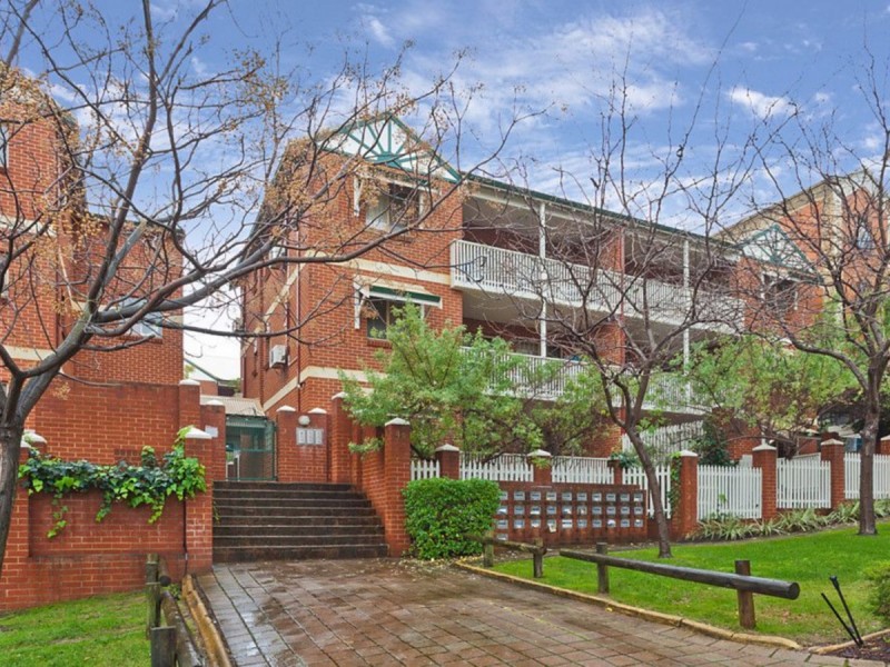 11/48 Wellington Street, East Perth WA 6004
