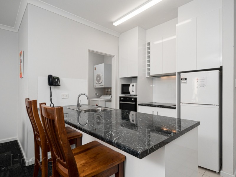 11/11 Regal Place, East Perth WA 6004