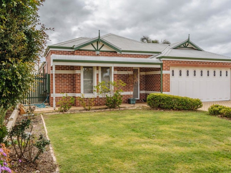 17 Klem Avenue, Redcliffe WA 6104