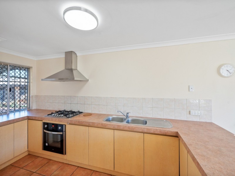 1/18 Stannard Street, St James WA 6102