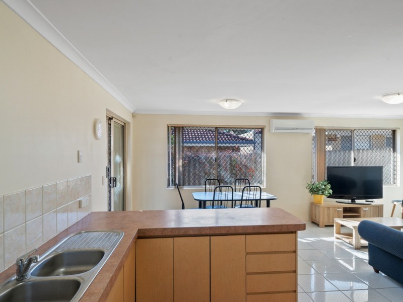 1/18 Stannard Street, St James WA 6102