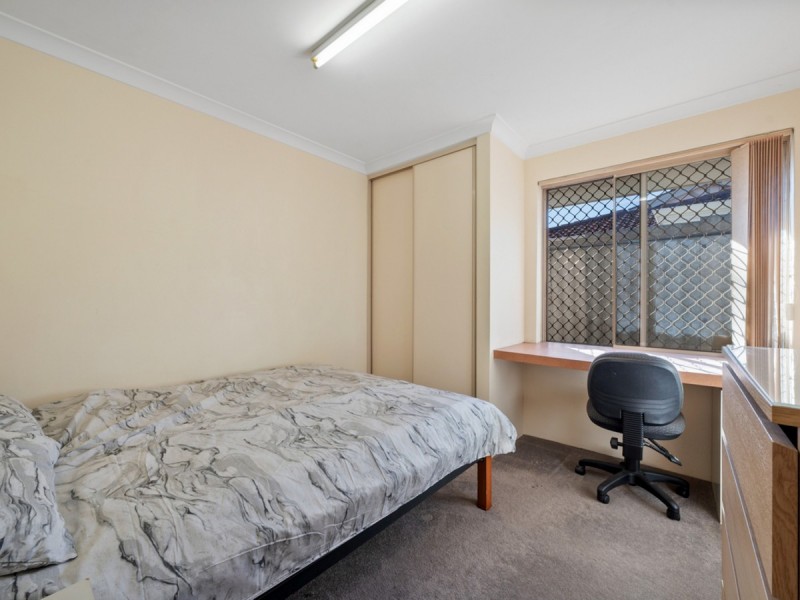 1/18 Stannard Street, St James WA 6102