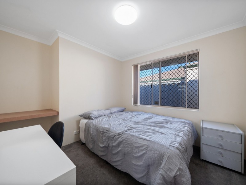 1/18 Stannard Street, St James WA 6102