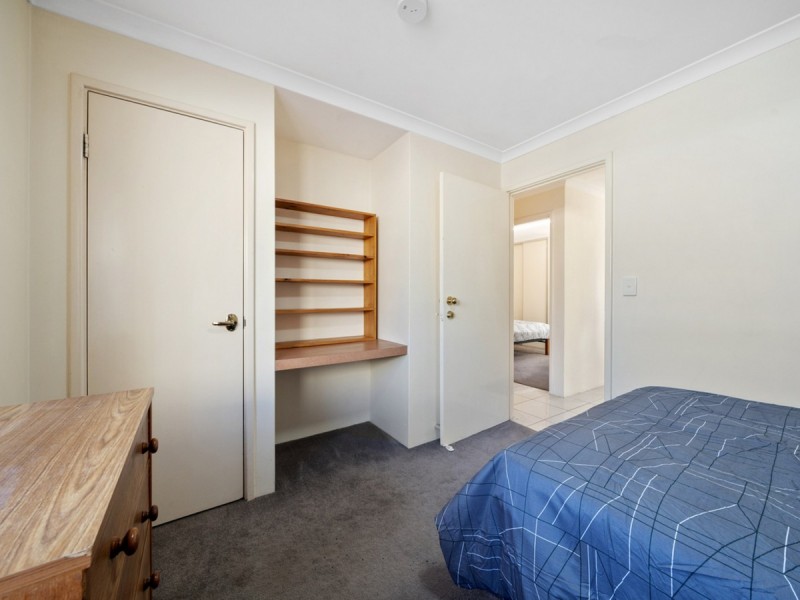 1/18 Stannard Street, St James WA 6102