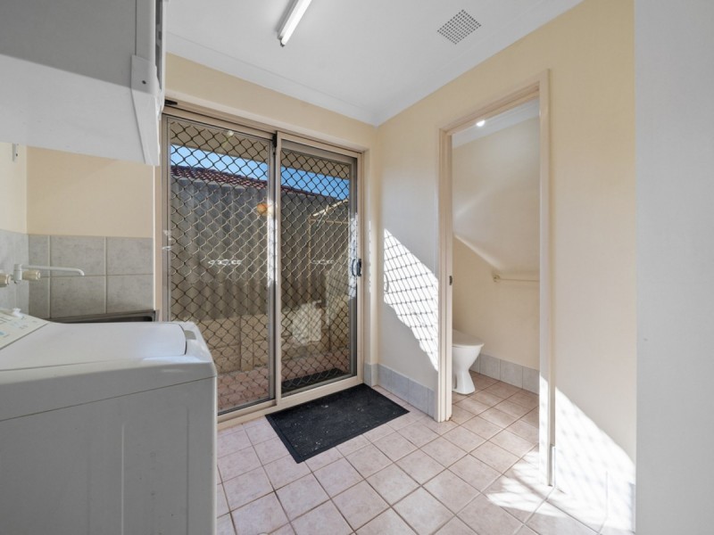 1/18 Stannard Street, St James WA 6102