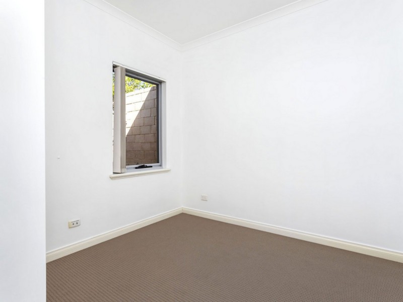 27C Eastbourne Crescent, Nollamara WA 6061