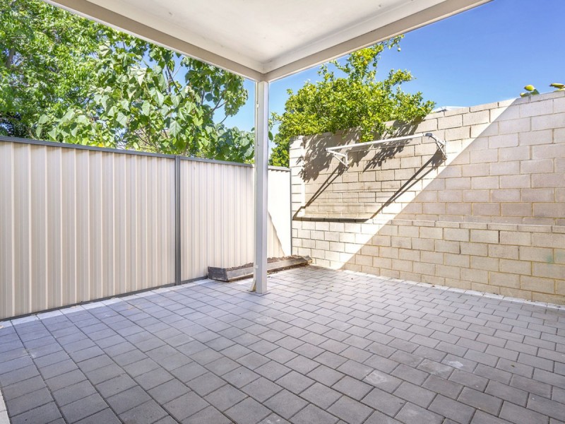 27C Eastbourne Crescent, Nollamara WA 6061