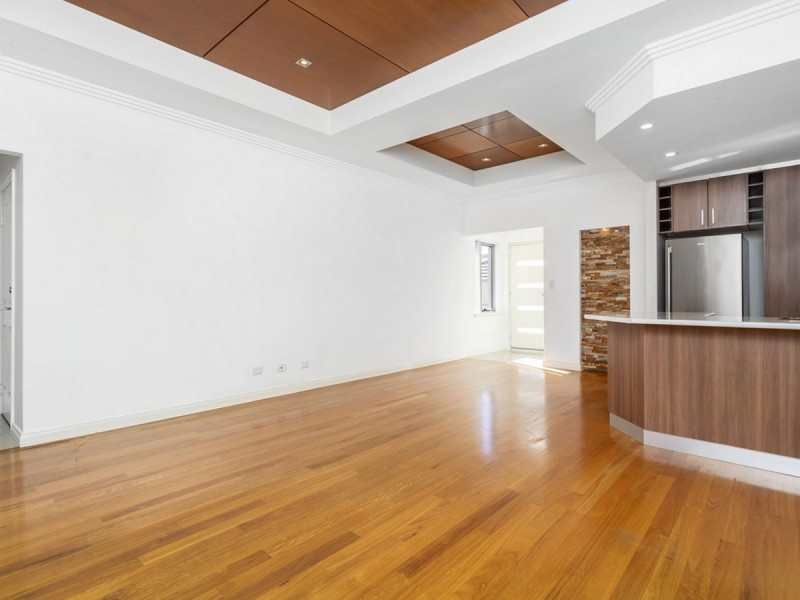 27C Eastbourne Crescent, Nollamara WA 6061